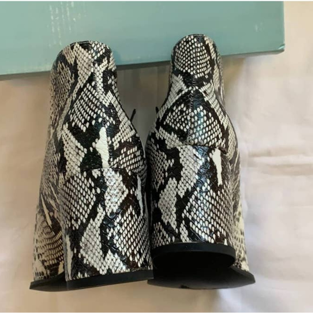 Seychelles Chaparral Black White Python Leather E… - image 6